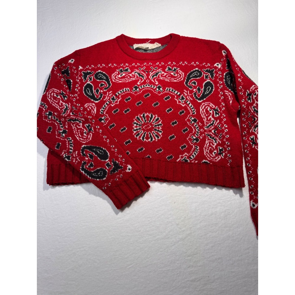 I Love Pirate B Red Paisley Bandana Print Cropped Knit Sweater Small